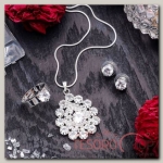 Гарнитур 3 предмета: серьги, кулон, кольцо безразмерное Варьете цветочек, цвет белый в серебре, 45 см - бижутерия