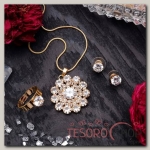Гарнитур 3 предмета: серьги, кулон, кольцо безразмерное Варьете цветок, цвет белый в золоте, 45 см - бижутерия